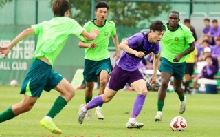 问鼎娱乐官网-世俱杯球员场上跑位策略研究：与整体战术的适配性分析